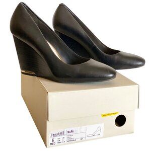 Katherine Kelly Leather Mara Wedge Shoes Sz 6 Black Gold Almond toe